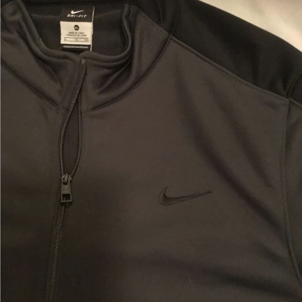 Nike Dri Fit Jacket - Picture 5 of 8